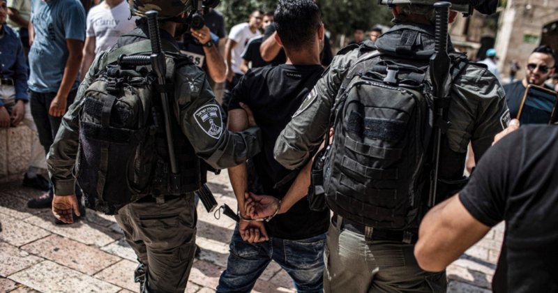 İşgal askerleri, Batı Şeria'daki baskınlarda 14 Filistinliyi gözaltına aldı