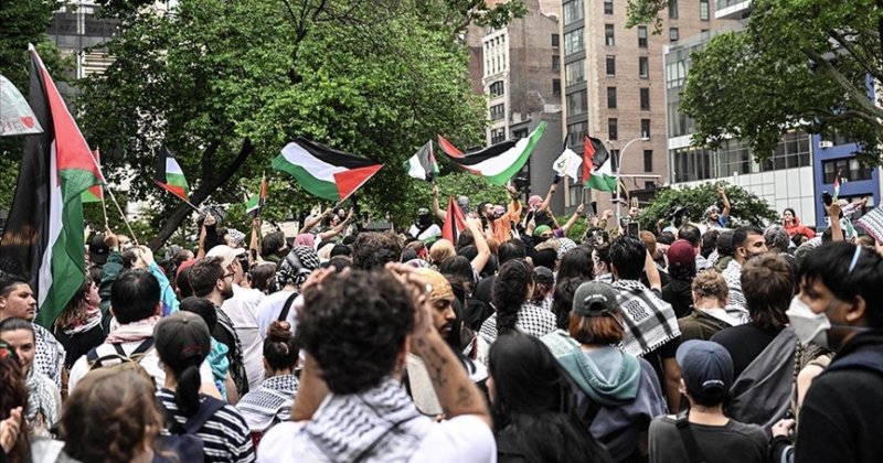 New York Üniversitesi mezuniyetinde Filistin'e destek gösterisi düzenledi