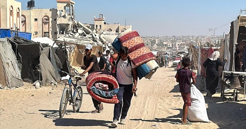 İşgalciler Gazze'deki Filistinlileri zorla yerinden etmeyi sürdürüyor