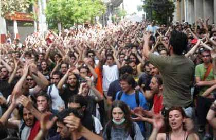 Avrupa’da 1 Mayıs Olaylı Geçti