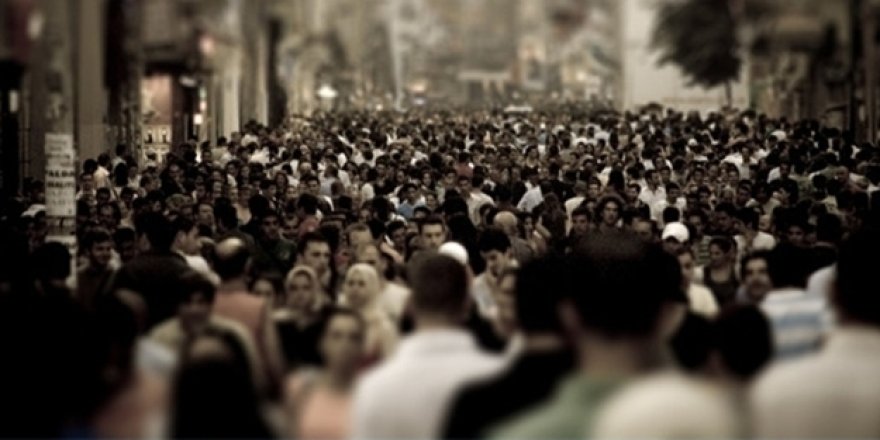 Yitik insan: Popüler kültür, postmodern çağ ve gösteri toplumu