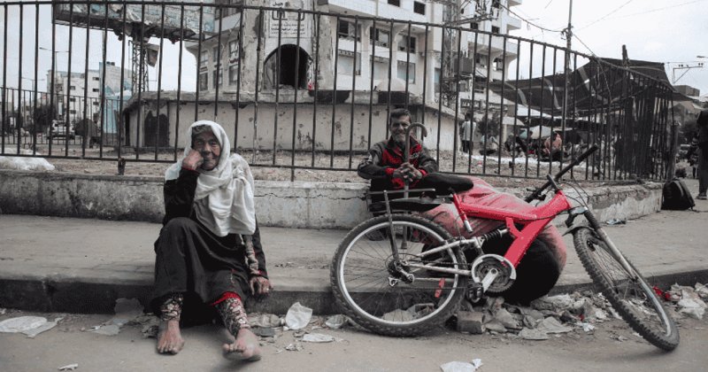 Gazze Şeridi'ndeki Filistinlilere yerlerinden ayrılmamaları çağrısı