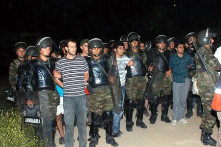 Muğla'da Gergin Gece: 74 Öğrenci Gözaltında