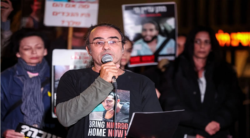 İsrailli esirin babası Netanyahu'nun 'savaş suçu işlediğini' söyledi