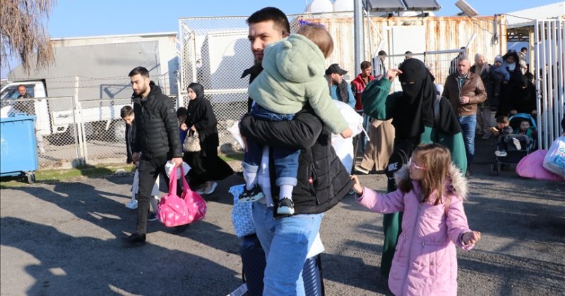 BM'ye göre Esed rejiminin devrilmesinden ardından 200 bin Suriyeli ülkesine döndü
