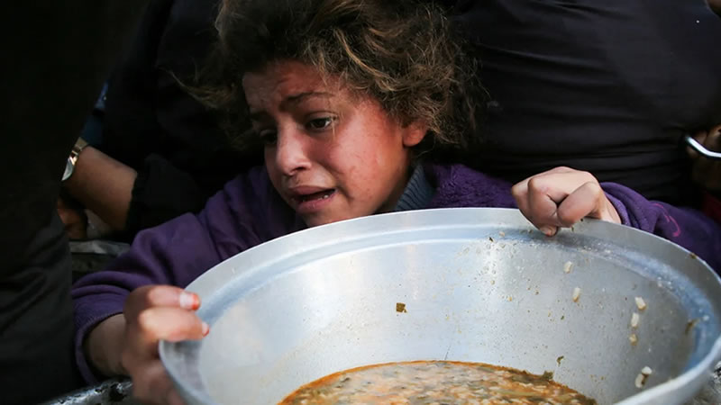 İmad çocukları için yiyecek ararken katledildi