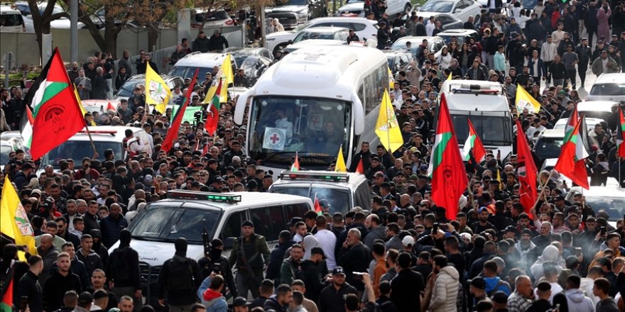 İsrail'in 110 Filistinli esiri 18:00'de serbest bırakacağı bildirildi