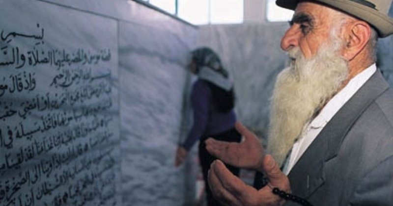 Nusayriler, Baas çetesi ile ilişkilerine dair özeleştiri yapıyor mu?