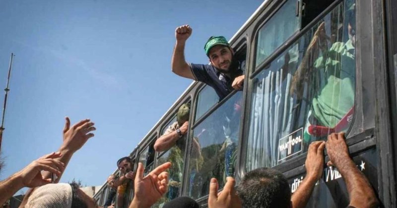 Takas anlaşması kapsamında 15 Filistinli mahkum İstanbul’a geldi