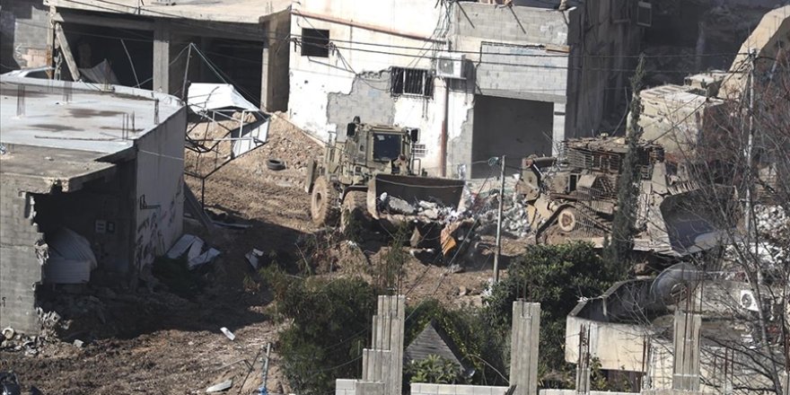 İşgal ordusu, Tulkerim'de Filistinlilere ait 16 evi yıktı