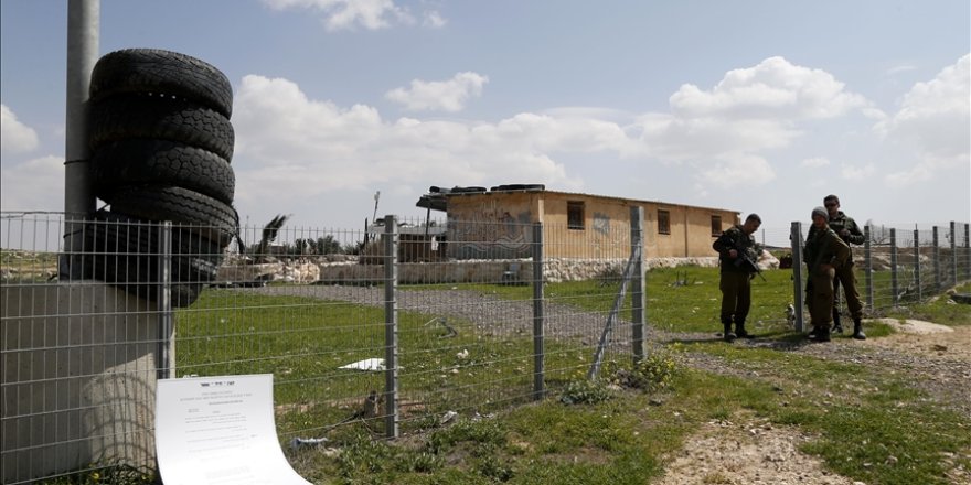 Siyonistler bir kaçak yerleşim yerini daha meşrulaştırıyor