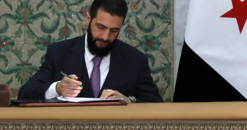 Suriye'de 3 ayda hazırlanan anayasa Türkiye'ye ders olur mu?