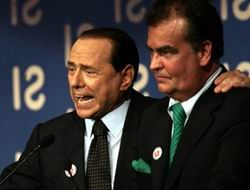 Berlusconi'ye İslam düşmanı yardımcı