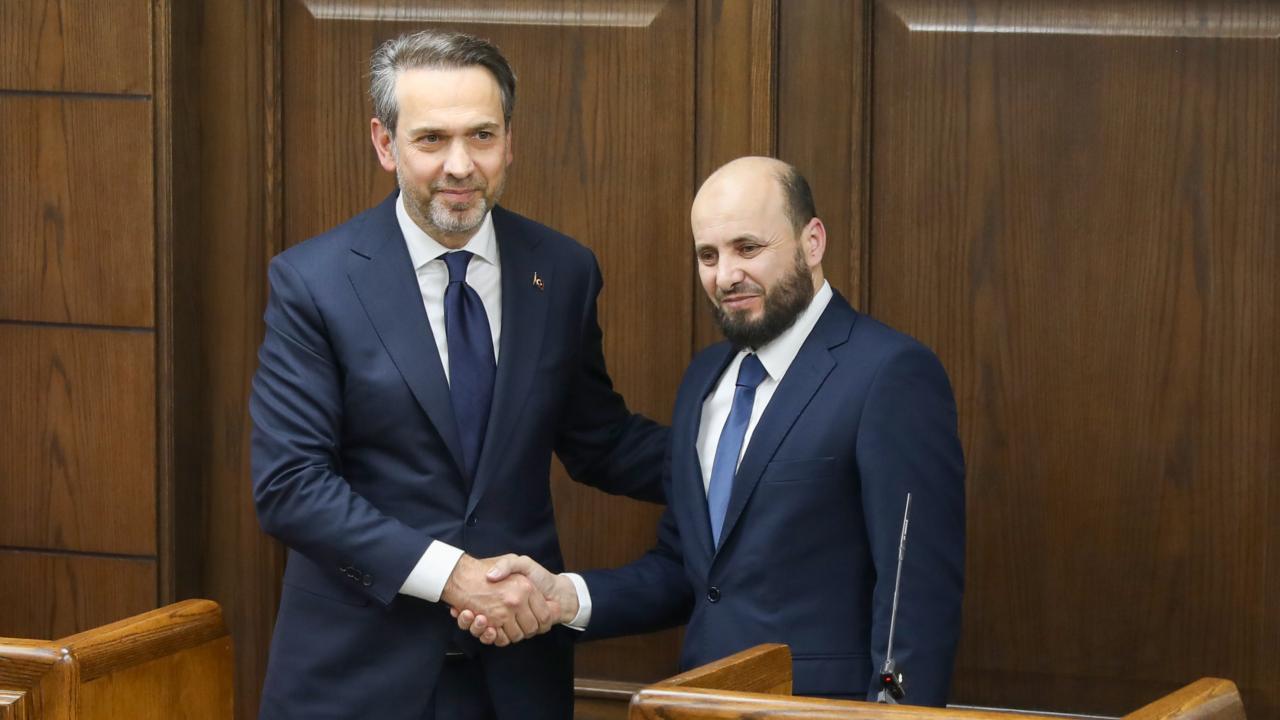 Bakan Bayraktar: Suriye'ye gaz ihracatı kısa sürede başlayacak