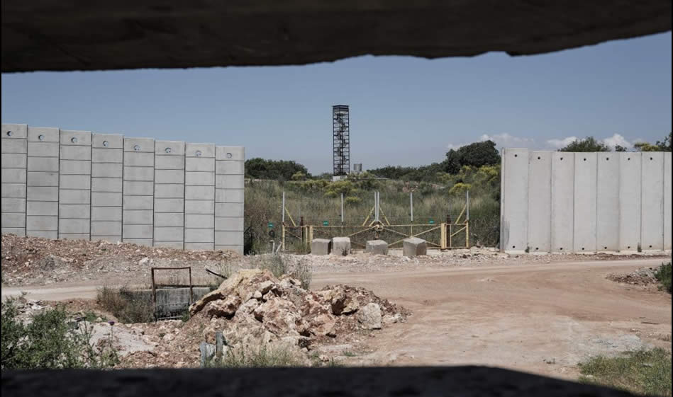 Bizi çevreleyen duvarlar Nekbe'yi ebedi kılmak için inşa edildi