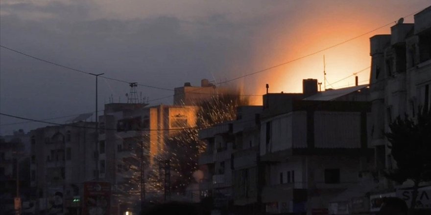 Soykırımcı İsrail Lübnan'ın güneyini yeni saldırılarla hedef aldı
