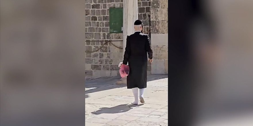 Fanatik Yahudiler, Kubbetü's-Sahra'ya plastik torbada kanlı et sokmaya çalıştı