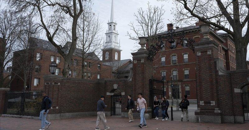 Trump'tan Harvard Üniversitesine yabancı öğrencilerin vizeleri konusunda kısıtlama kararı