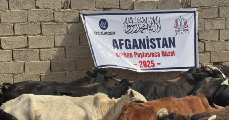 Özgür-Der ile Bilgi ve Erdem Vakfı’nın kurbanları yetim beldelerde kesildi