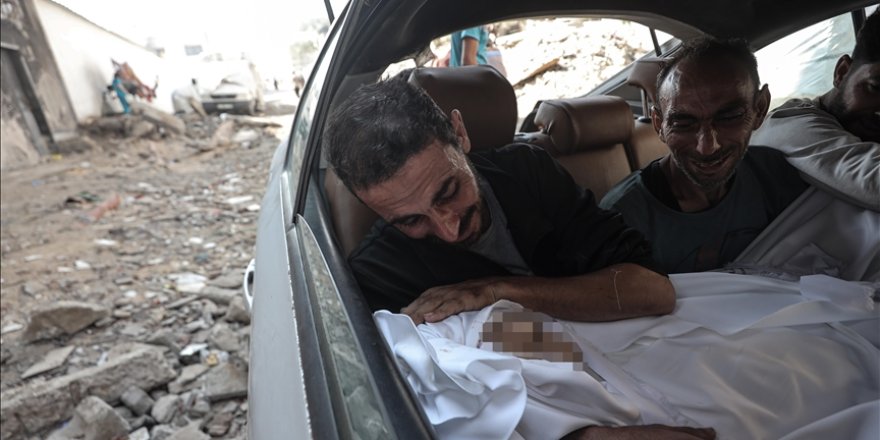 Katil İsrail'in Gazze'ye düzenlediği saldırılarda 20 Filistinli hayatını kaybetti