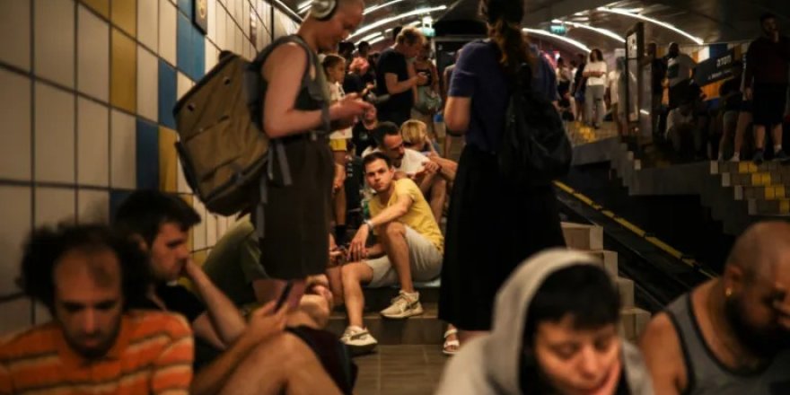 İsrailliler geceyi sığınaklarda geçirmek zorunda kaldı