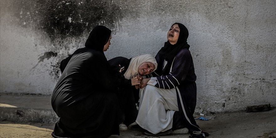 Soykırımcı İsrail 32 Gazzeliyi daha katletti