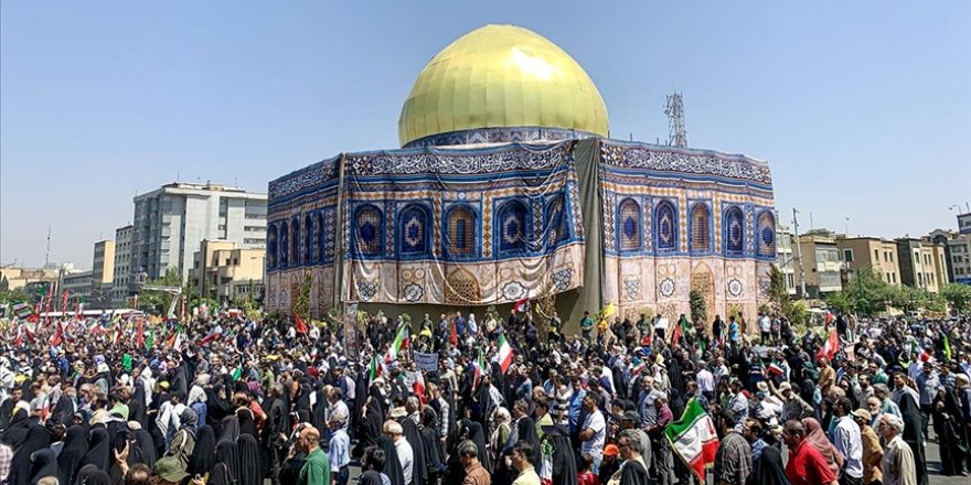 İran halkı, İsrail'e daha sert karşılık verilmesini istiyor