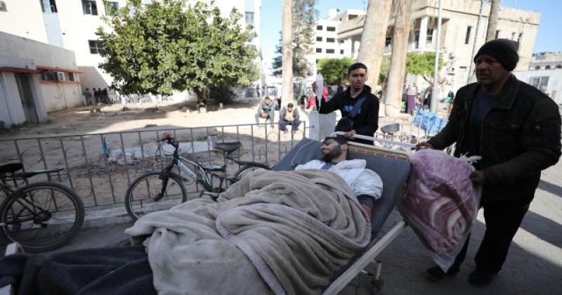 Gazze'de yüzlerce hasta tedavi olmayı beklerken şehit oldu