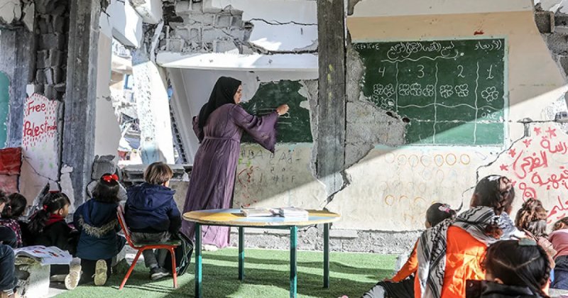 İşgal rejimi Gazze ve Batı Şeria'da 16 bin 802 öğrenciyi katletti