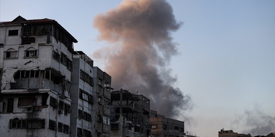 Gazze hükümeti: İsrail bugün 19 evi sakinlerinin başlarına yıktı