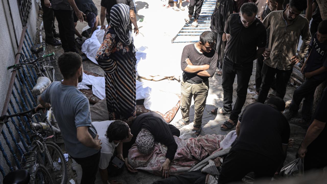 Katil İsrail, Endonezya Hastanesi Müdürünü ailesiyle birlikte katletti