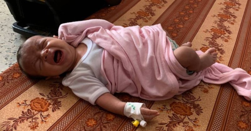 Gazze'de bebekler menenjitle boğuşuyor