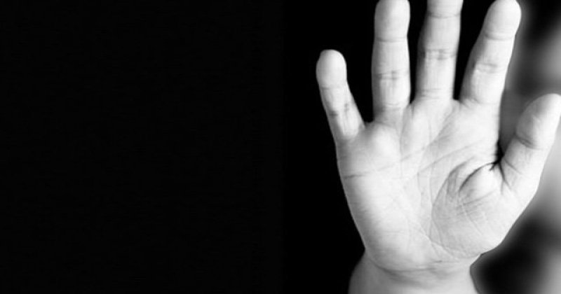 Teşhirciliğe ve yozlaşmaya karşı ahlakı ve değeri kim belirleyebilir?