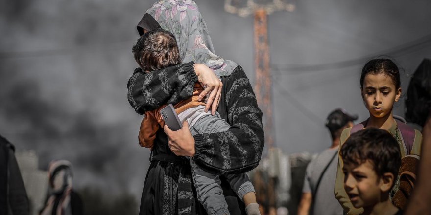 “Gazze’de çocuklara yönelik ölümler, sıradan bir savaşın trajik yan etkisi olmaktan oldukça uzak”