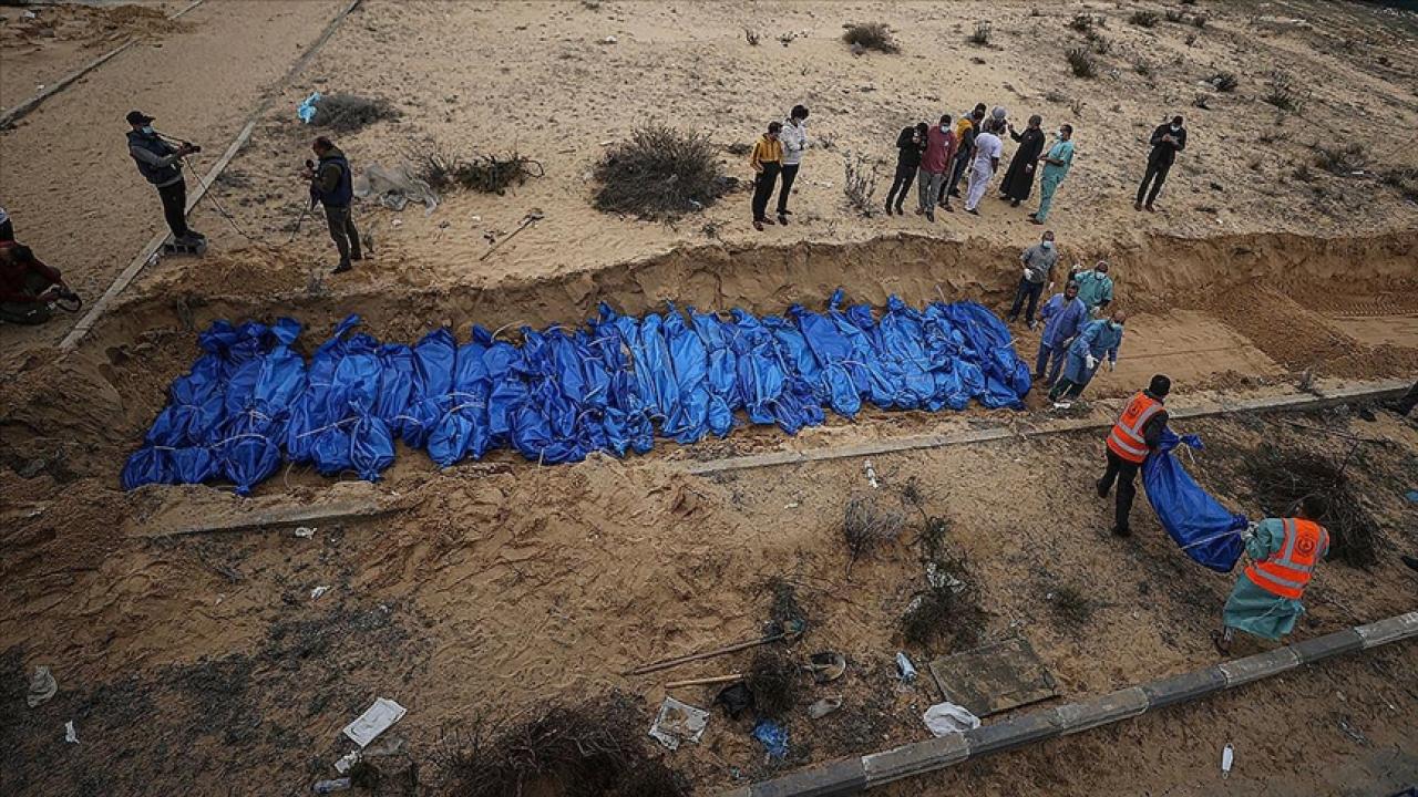 İsrail barbarlığı: Gazze'de artık cenazeler bile hedefte