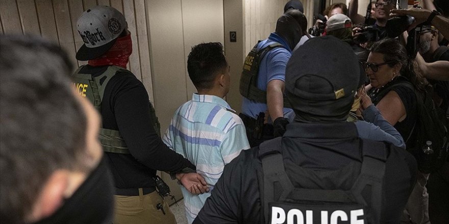 Tüm göçmenler ve işverenleri ABD Göçmenlik ve Gümrük Muhafaza Dairesinin hedefinde