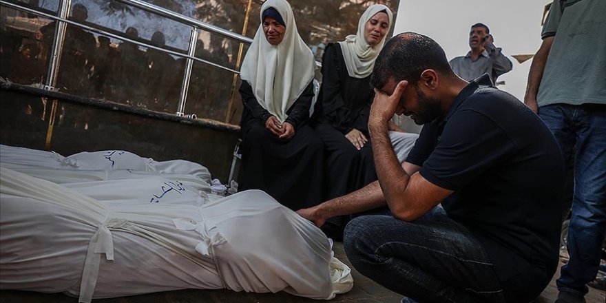 Soykırımcı İsrail 23 Gazzeliyi daha katletti