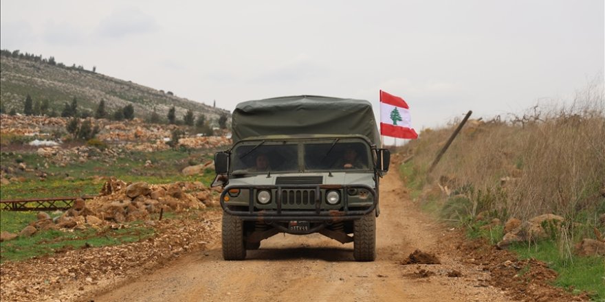 Lübnan'da hükümet Hizbullah dahil tüm silahlı varlığın devlet tekeline alınmasını kabul etti