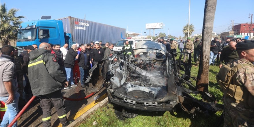 İsrail'in Lübnan'ın güneyinde bir araca düzenlediği İHA saldırısında 1 kişi öldü