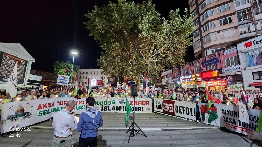 Bursa'da eller Gazze için duaya kalktı