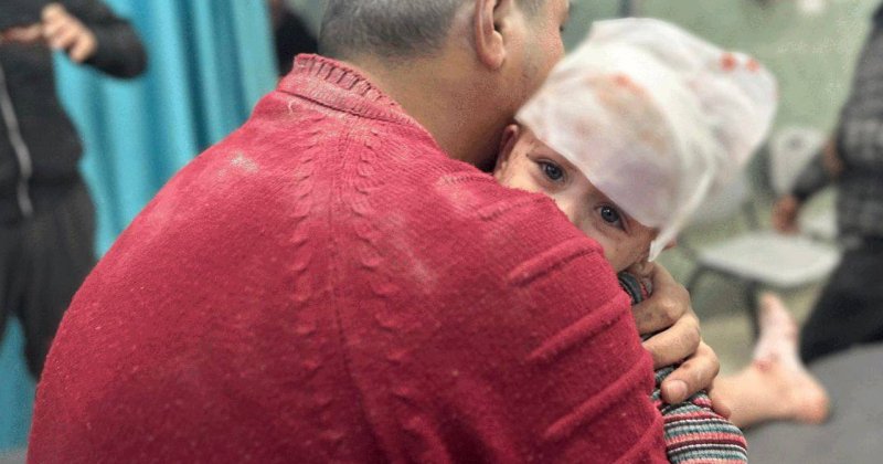 Gazze'de çocuklar salgın hastalıklarla boğuşuyor