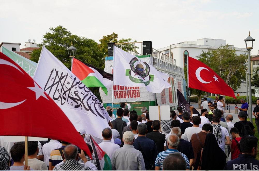 Konya'dan Sumud filosuna selam!