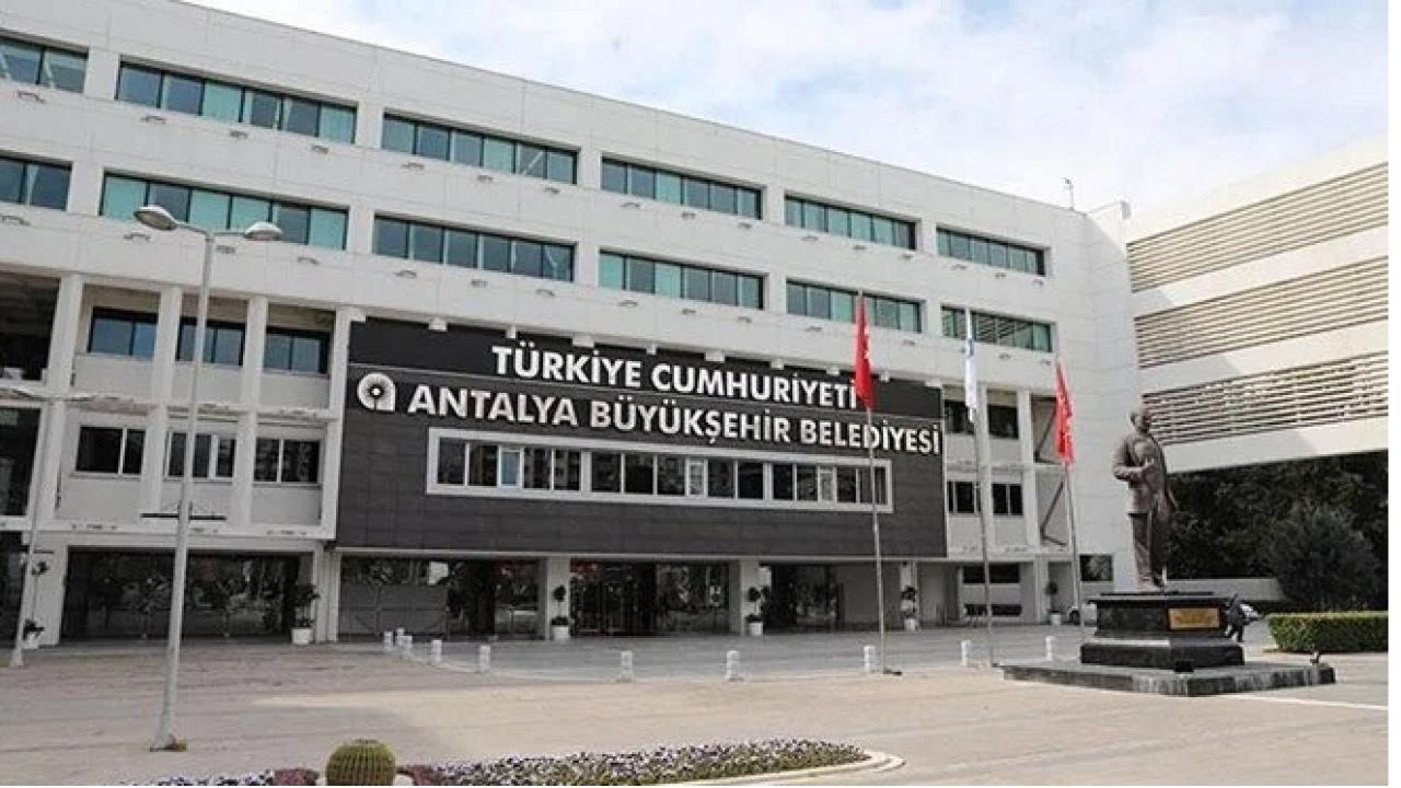 Antalya Büyükşehir Belediyesi'nde yolsuzluk düzeni