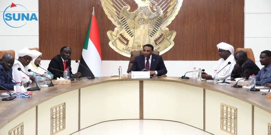  Kamil İdris'in Hartum'daki hükümet toplantısı: Mesajlar ve hedefler