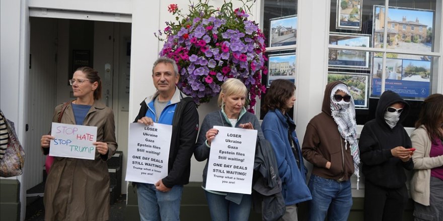 Trump'ın İngiltere ziyareti protestolarla başladı