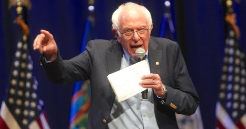 ABD'li Senatör Sanders, İsrail'in Gazze'deki katliamlarını 'soykırım' olarak nitelendirdi