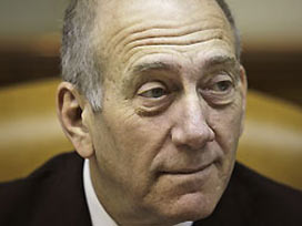 Olmert, istifanın eşiğine geldi