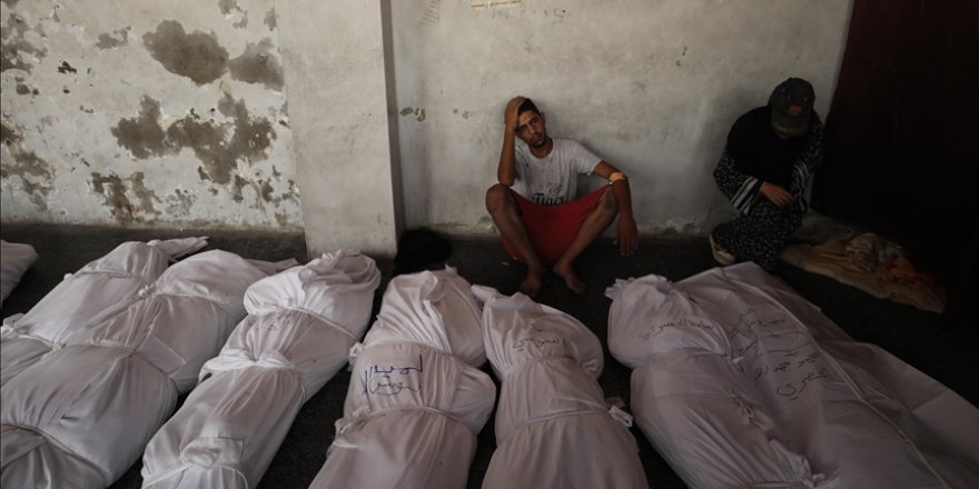 Soykırımcı İsrail 33 Gazzeliyi daha şehid etti