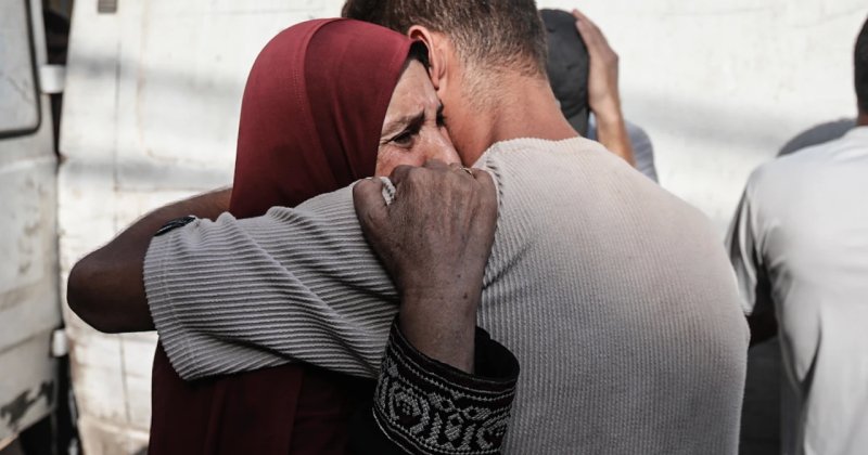 Siyonist rejim Gazzelilere casusluk yapmaları için şantaj yapıyor