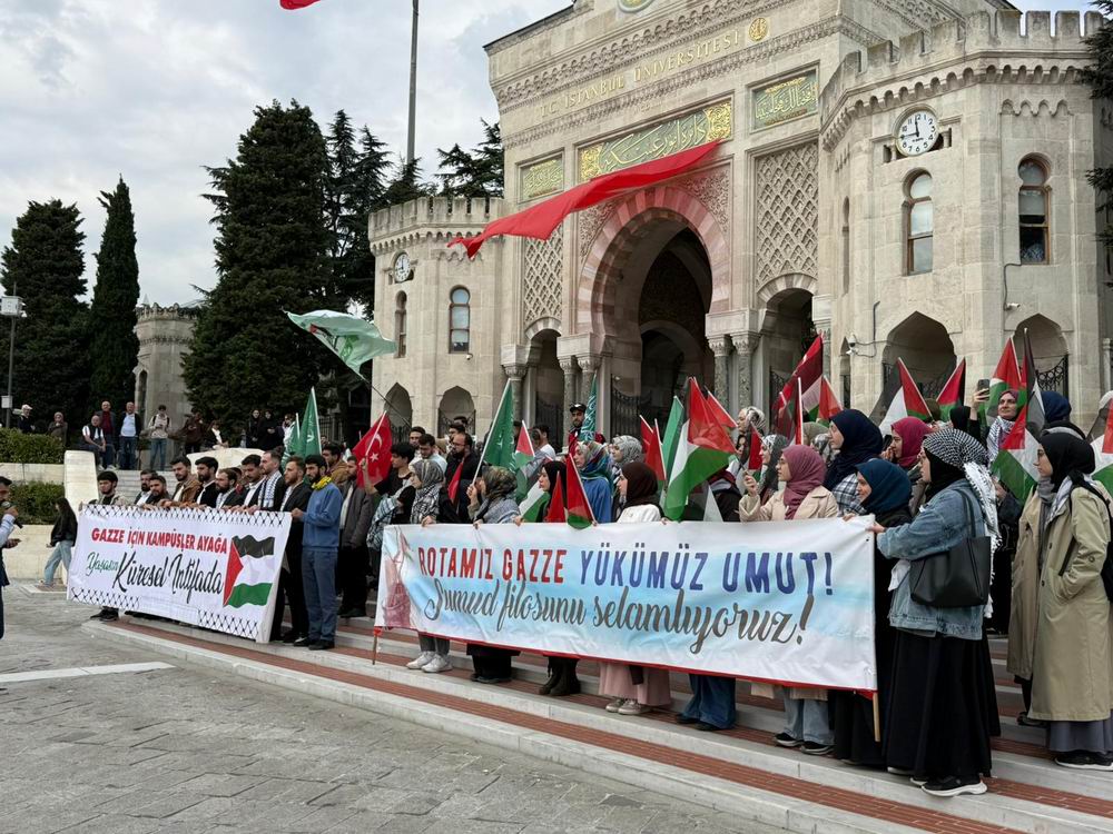 İslami gençlik teşkilatlarından Beyazıt’ta Hamas ve Sumud’a destek eylemi